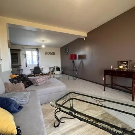 Les Tourterelles Holiday home Omecourt